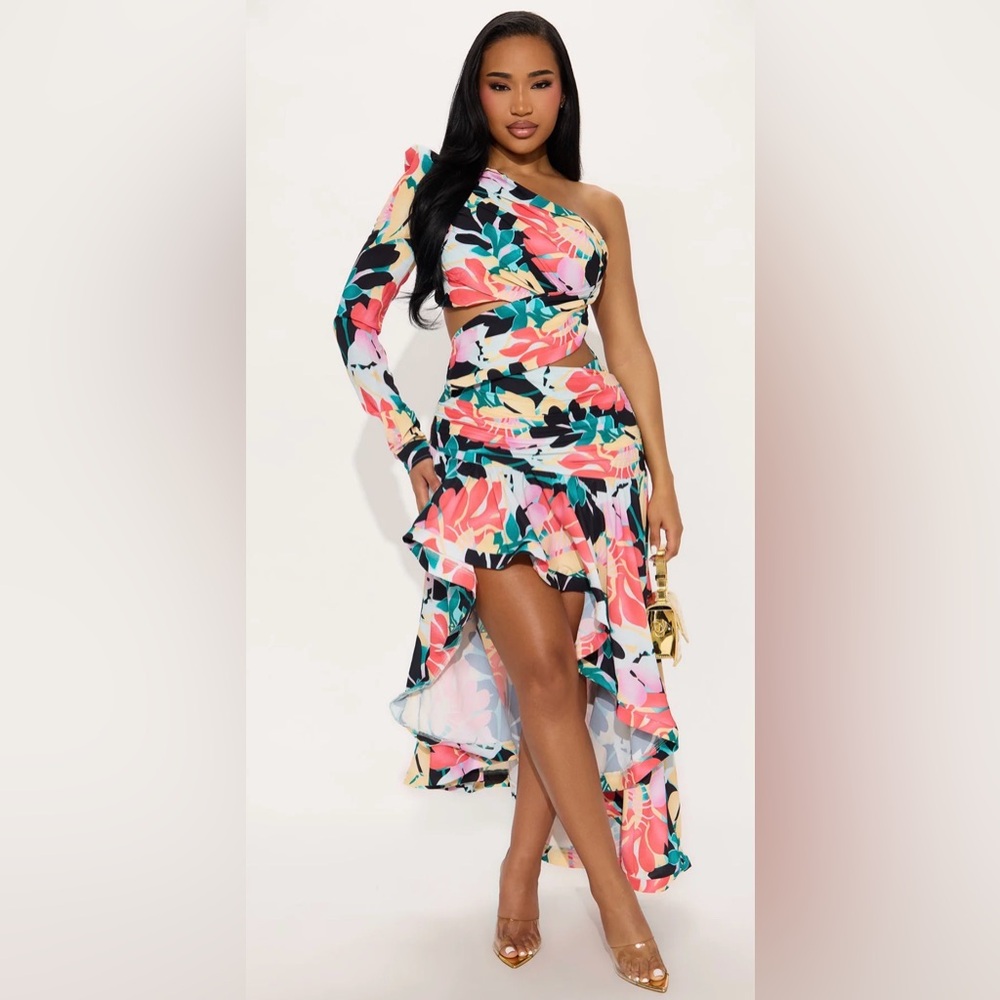 GUC Large Fashion Nova Floral One-Shoulder Asymmetrical Dress